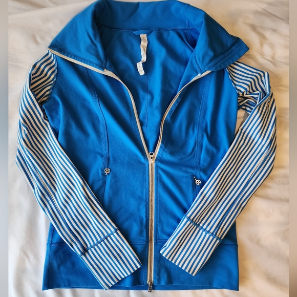 lululemon athletica Tops - Lululemon blue jacket. Size 8